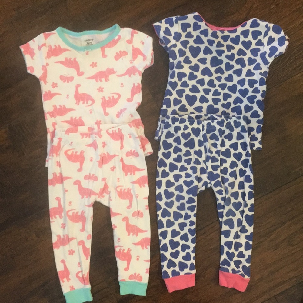 Set of 2 Carter’s fitted pajamas
